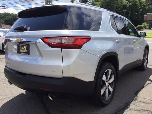 Used 2018 Chevrolet Traverse LT AWD/4WD image 8