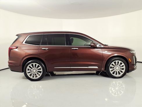 Certified 2023 Cadillac XT6 Premium Luxury w/ Technology Package image 9