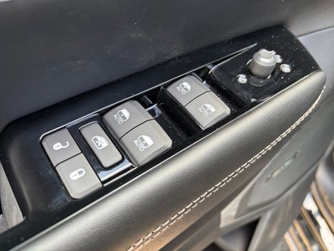 New 2026 Jeep Grand Wagoneer Limited w/ 8-Passenger Seating Package AWD/4WD image 12