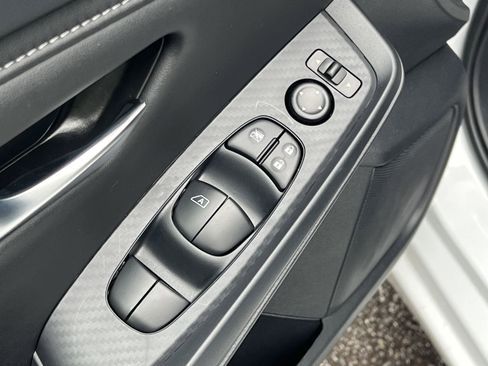 Certified 2025 Nissan Sentra SV FWD image 13