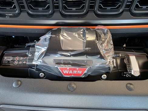 New 2025 Jeep Wrangler Unlimited Rubicon 392 image 6