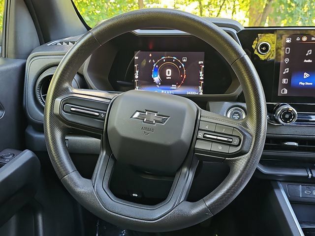 Used 2023 Chevrolet Colorado Trail Boss AWD/4WD image 10