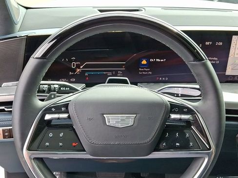 Used 2025 Cadillac Escalade IQ Sport 2 image 29