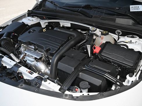 Used 2024 Chevrolet Malibu LT FWD image 15