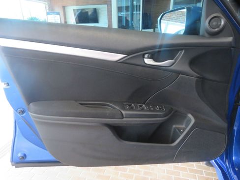 Used 2018 Honda Civic EX image 13