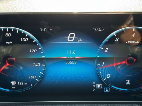 Certified 2022 Mercedes-Benz GLB 250 4MATIC w/ Premium Package Lite image 30