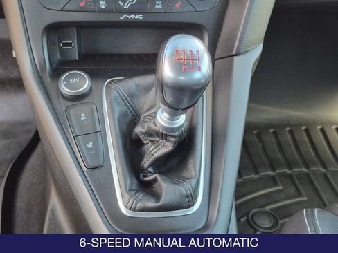 Used 2015 Ford Focus ST w/ Equipment Group 402A FWD image 16