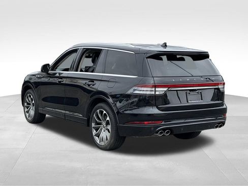 Used 2023 Lincoln Aviator Grand Touring w/ Equipment Group 301A AWD/4WD image 5