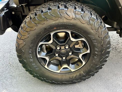 Used 2021 Jeep Wrangler Unlimited Rubicon 4xe w/ Cold Weather Group AWD/4WD image 24