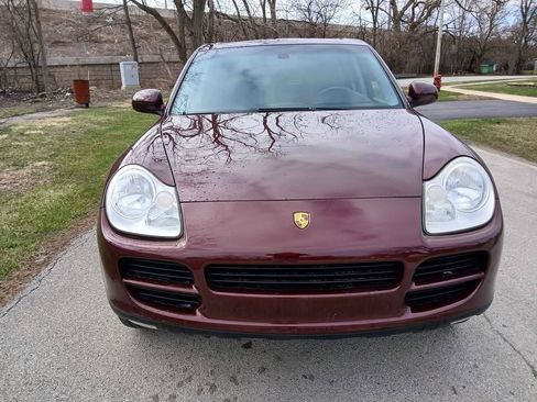 Used 2004 Porsche Cayenne S image 3