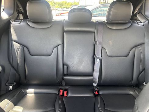 Used 2025 Jeep Compass Limited AWD/4WD image 39