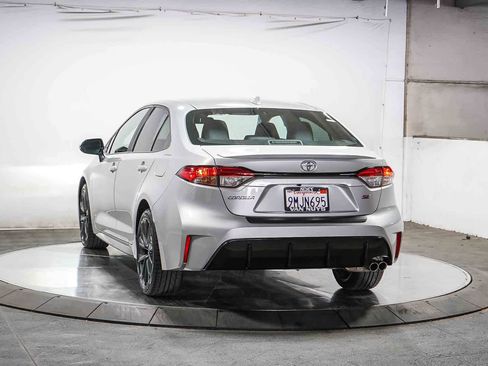Certified 2024 Toyota Corolla SE FWD image 5