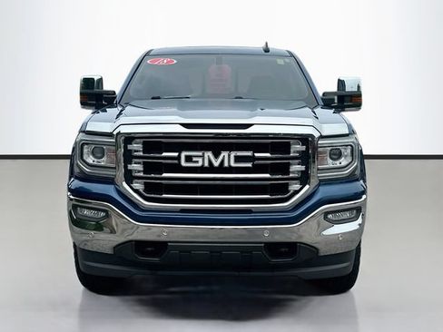 Used 2018 GMC Sierra 1500 SLT w/ SLT Premium Package AWD/4WD image 4