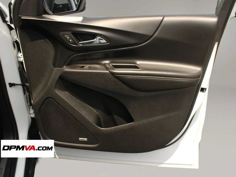 Used 2018 Chevrolet Equinox Premier AWD/4WD image 25