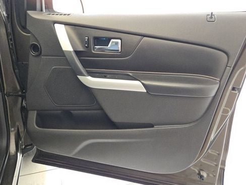 Used 2011 Ford Edge Limited w/ 302A Rapid Spec Order Code FWD image 5