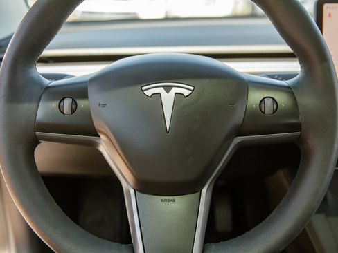 Used 2023 Tesla Model 3 Standard Range RWD image 12