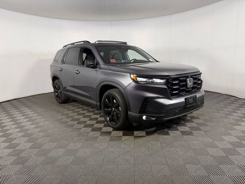 Used 2025 Honda Pilot Black Edition image 5