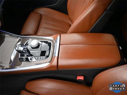 Used 2022 BMW X5 sDrive40i w/ M Sport Package image 9