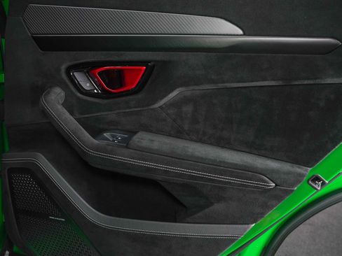 Used 2023 Lamborghini Urus Performante image 48