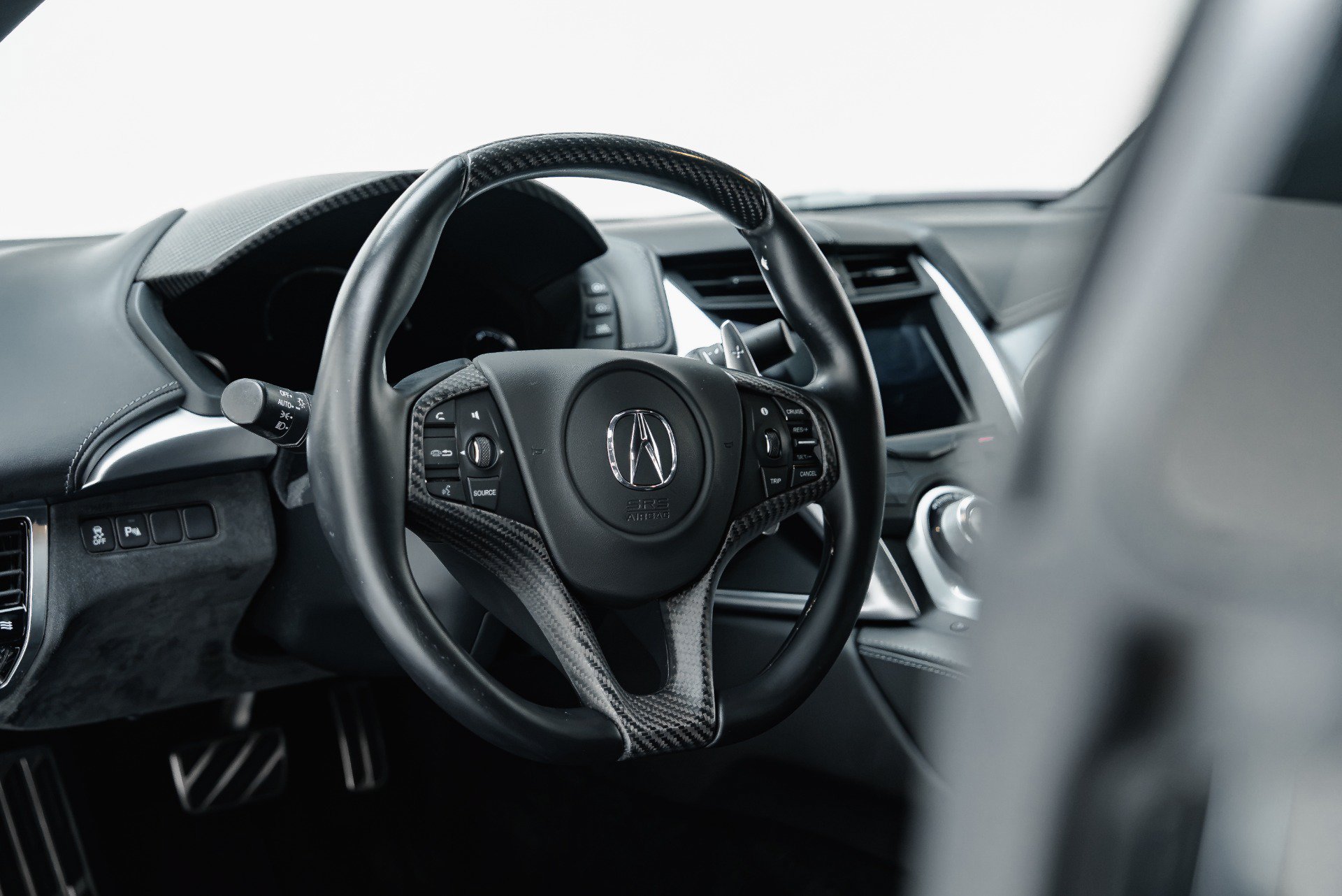 Used 2017 Acura NSX AWD/4WD image 38