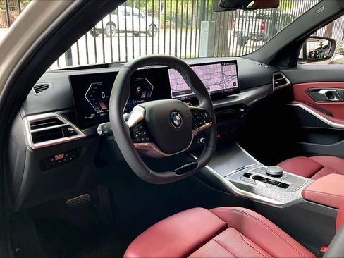 Used 2025 BMW 330i Sedan RWD image 17
