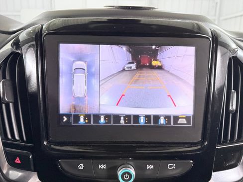 Used 2020 Chevrolet Traverse RS FWD image 42