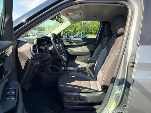 Used 2025 Chevrolet TrailBlazer LT w/ Convenience Package AWD/4WD image 28