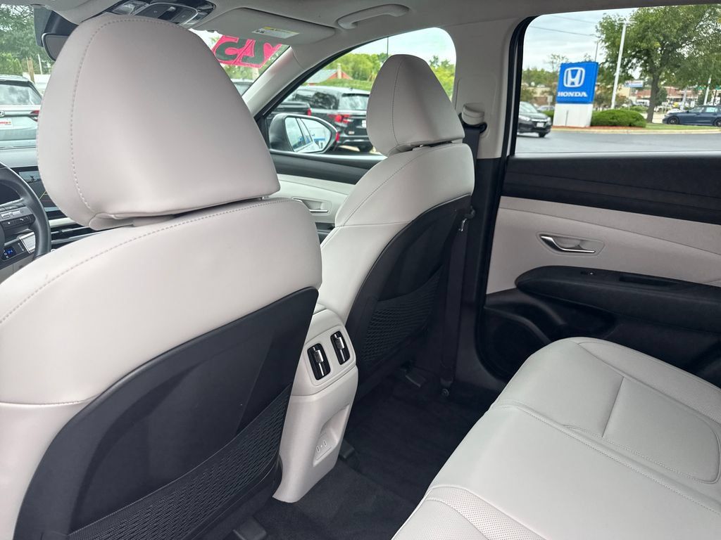 Certified 2025 Hyundai Tucson SEL AWD/4WD image 21