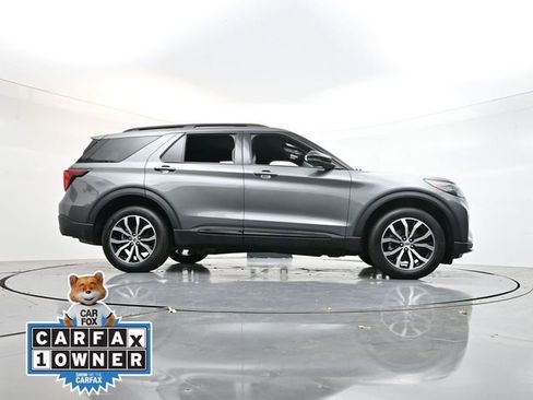 Used 2025 Ford Explorer ST-Line image 36