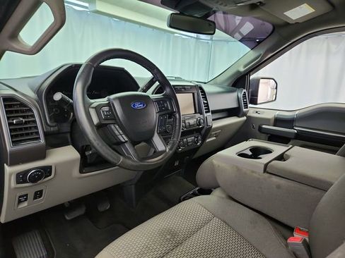 Used 2019 Ford F150 XLT w/ Equipment Group 302A Luxury AWD/4WD image 9