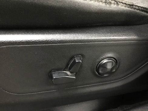 Used 2020 RAM 1500 Big Horn AWD/4WD image 10