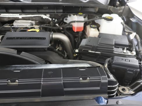 Used 2023 GMC Sierra 3500 SLT w/ Gooseneck/5TH Wheel Package image 19