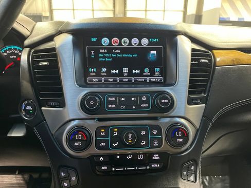 Used 2017 GMC Yukon Denali w/ Open Road Package AWD/4WD image 29
