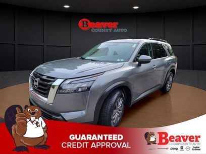 Certified 2025 Nissan Pathfinder SV