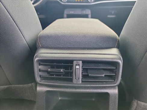 Used 2024 Honda Prologue EX image 17