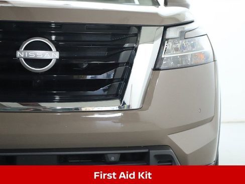 Certified 2024 Nissan Pathfinder Platinum image 10