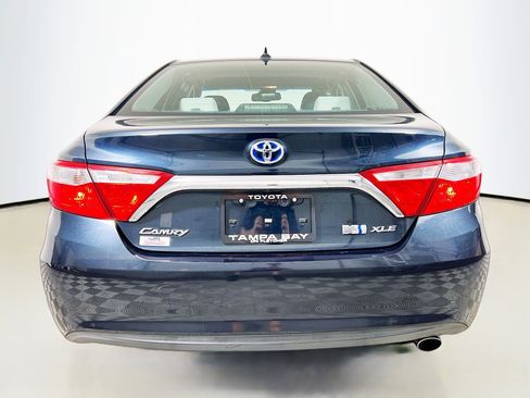 Used 2017 Toyota Camry XLE image 6