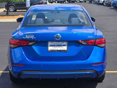 Used 2023 Nissan Sentra SV FWD image 12