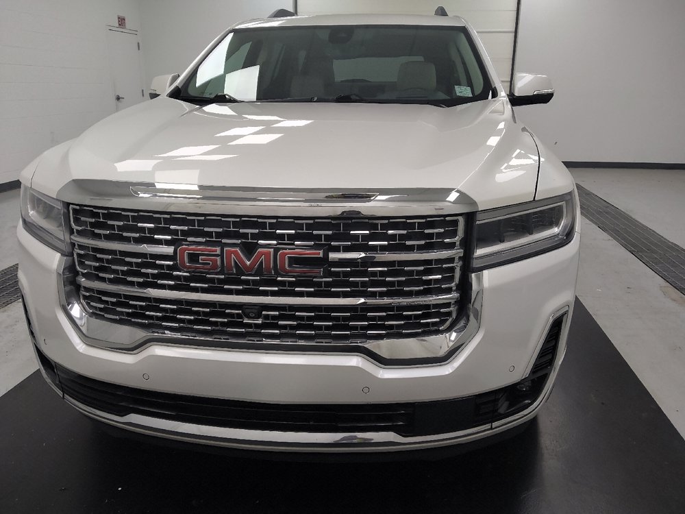 Used 2020 GMC Acadia Denali w/ Technology Package FWD image 15