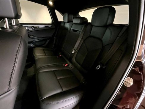New 2026 Porsche Macan image 28