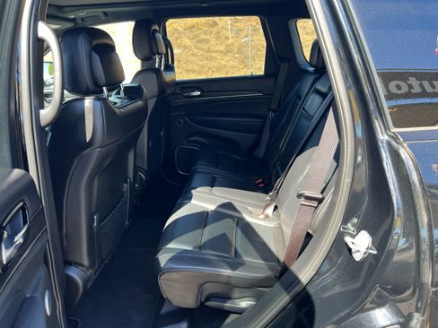 Used 2019 Jeep Grand Cherokee High Altitude AWD/4WD image 14
