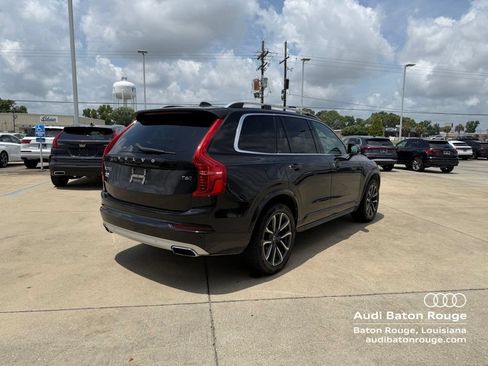 Used 2017 Volvo XC90 T6 Momentum w/ Vision Package AWD/4WD image 5