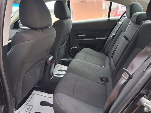 Used 2011 Chevrolet Cruze LT image 10
