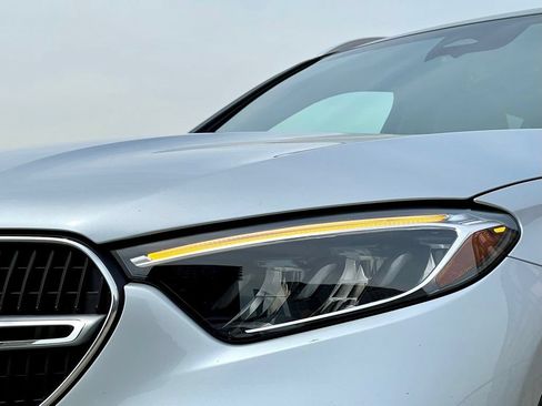Certified 2024 Mercedes-Benz GLC 300 4MATIC image 9