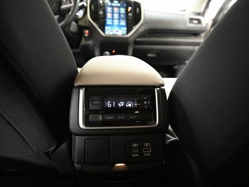 Certified 2024 Subaru Ascent Premium w/ Convenience Package image 29