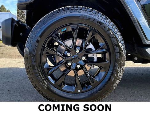 Used 2022 Jeep Wrangler Unlimited Sahara image 12