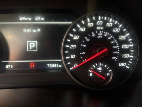 Used 2022 Kia Stinger GT2 image 24