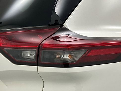Certified 2023 Nissan Rogue SL AWD/4WD image 25