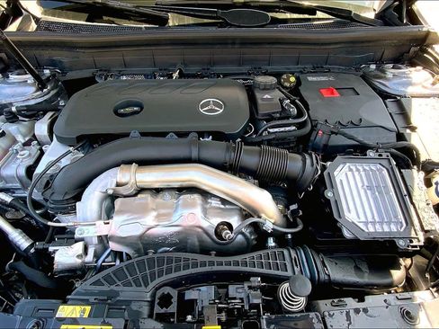 New 2025 Mercedes-Benz GLB 250 4MATIC image 20