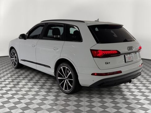 Used 2023 Audi Q7 3.0T Premium Plus w/ Premium Plus Package AWD/4WD image 3